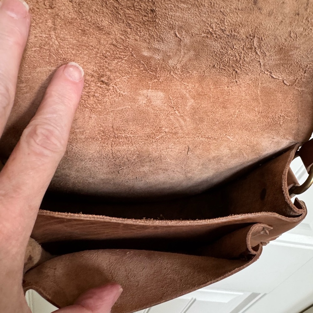 Handmade Leather Floral Embossed Crossbody Mini Saddle Bag. 8” by 7.5” by 3” - Picture 4 of 6